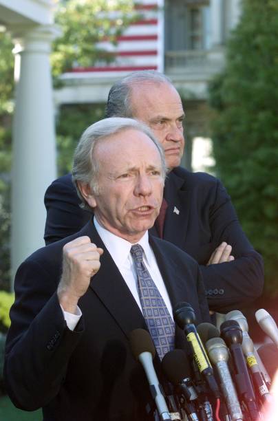 photo-Joe Lieberman 2001