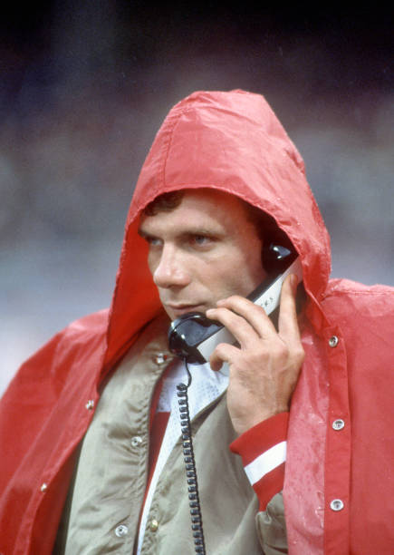 photo-Joe Montana 1984