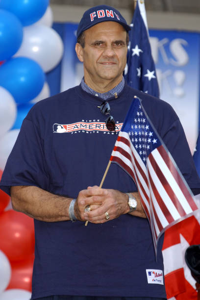 photo-Joe Torre 2001
