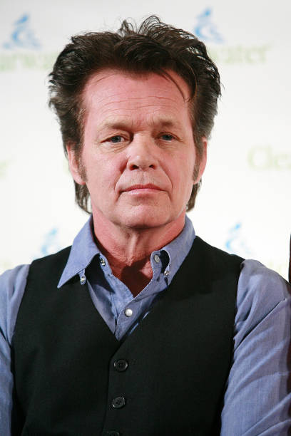 photo-John Mellencamp 2009