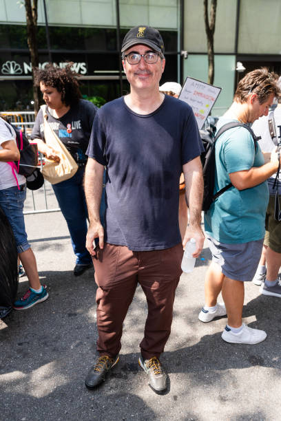 photo-John Oliver 2023