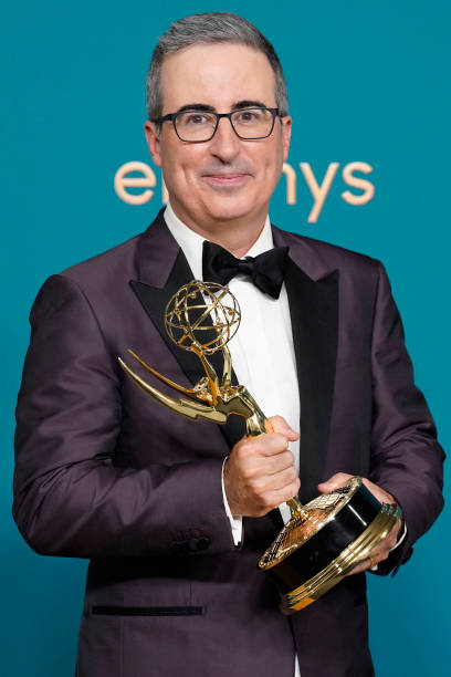 photo-John Oliver 2022