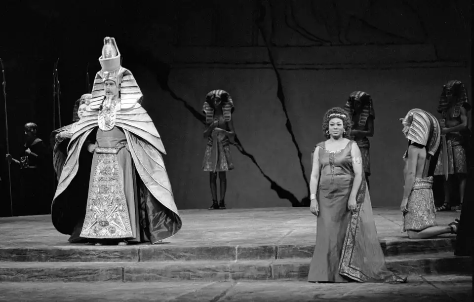 photo-Leontyne Price 1976