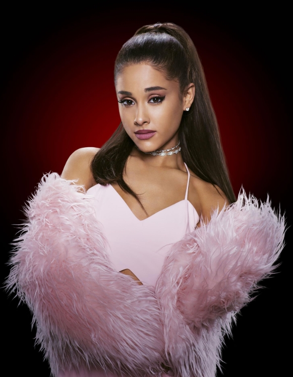 photo-Ariana Grande 2015