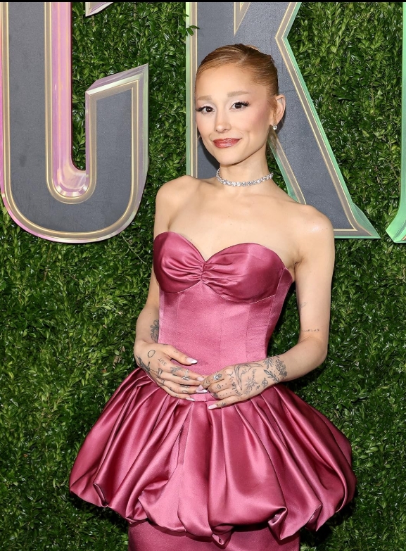 photo-Ariana Grande 2024