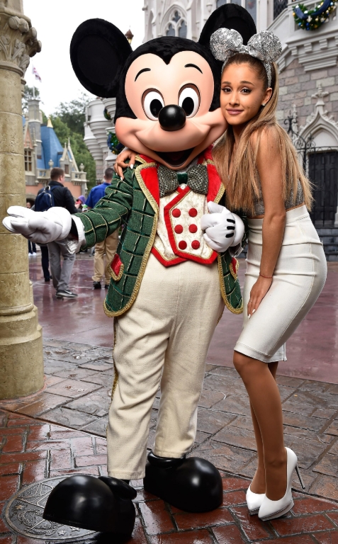 photo-Ariana Grande 2014