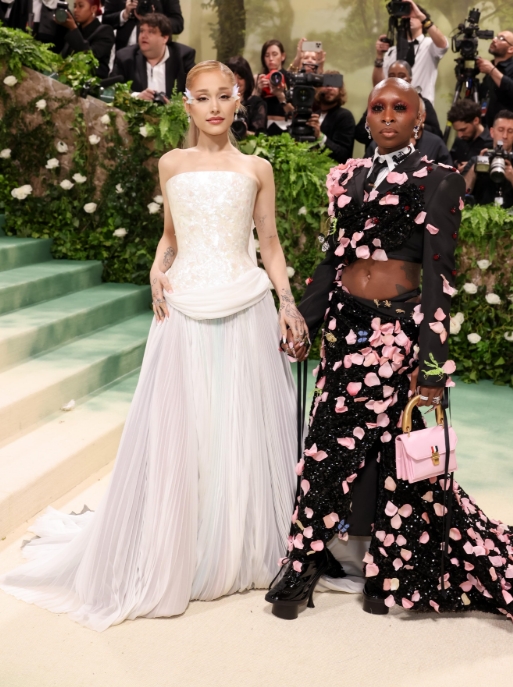 photo-Ariana Grande 2024