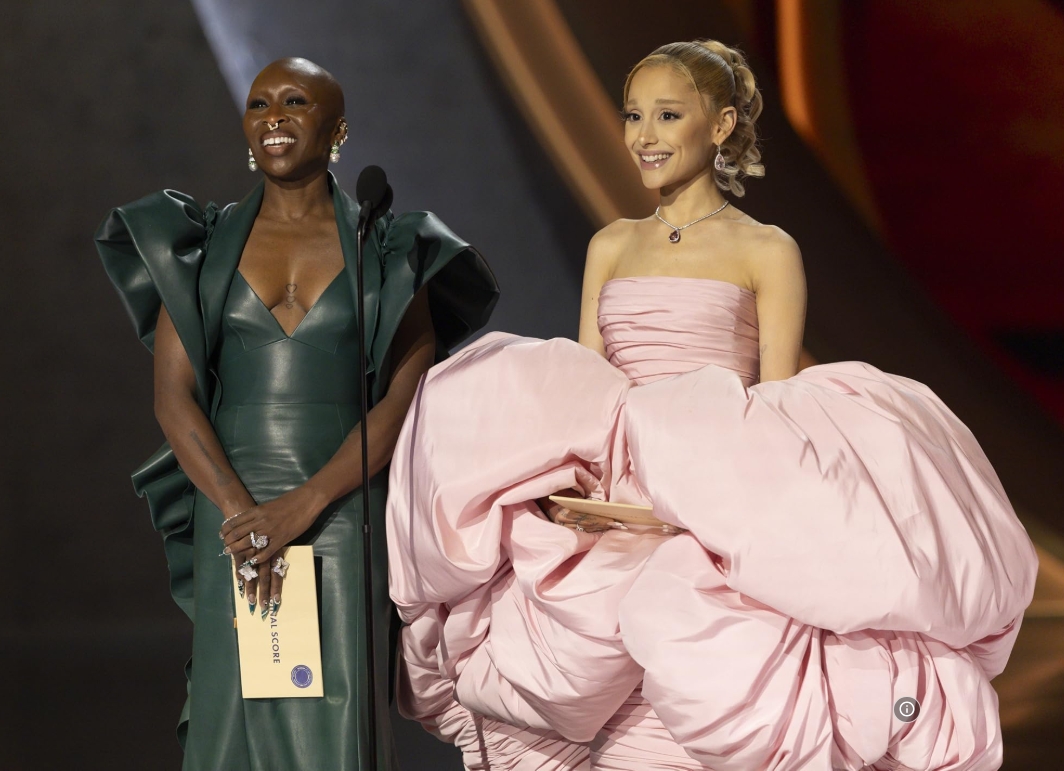 photo-Ariana Grande 2024