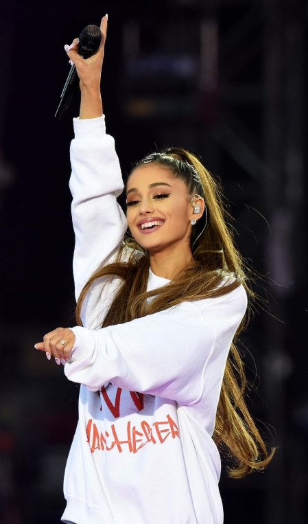 photo-Ariana Grande 2017