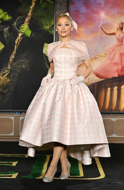 photo-Ariana Grande 2024