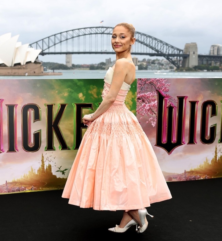 photo-Ariana Grande 2024