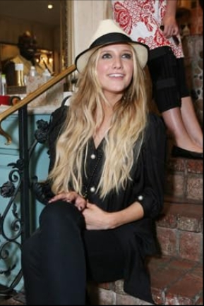 photo-Ashlee Simpson 2007