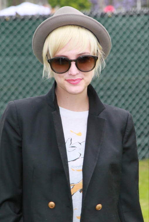 photo-Ashlee Simpson 2011