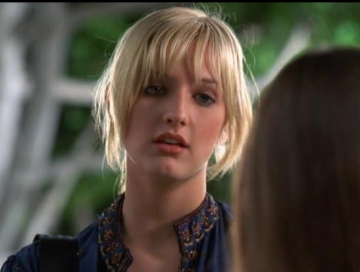 photo-Ashlee Simpson 1996