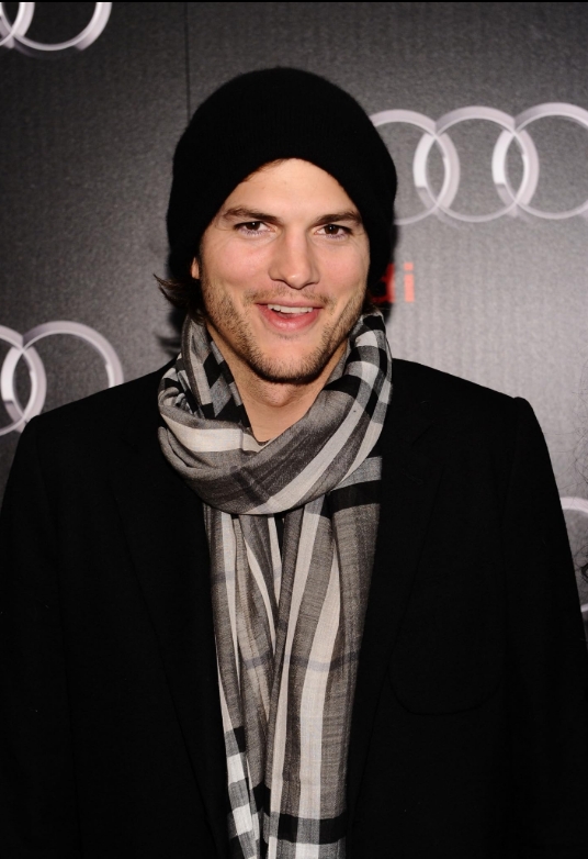 photo-Ashton Kutcher 2011