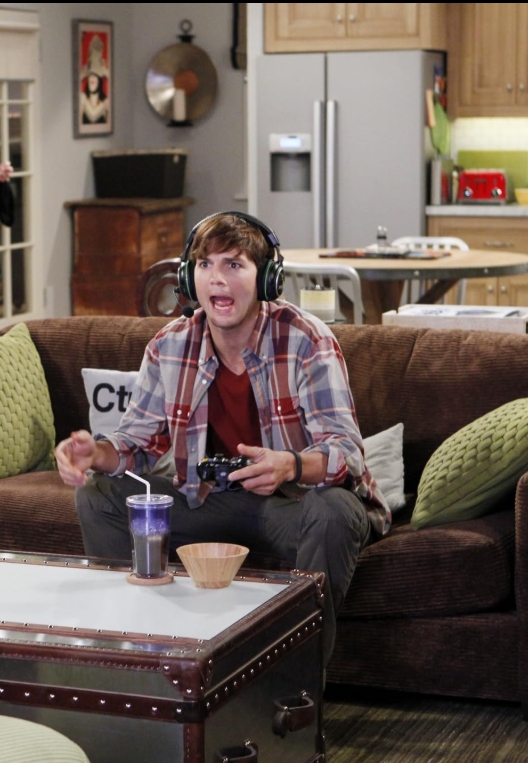 photo-Ashton Kutcher 2003