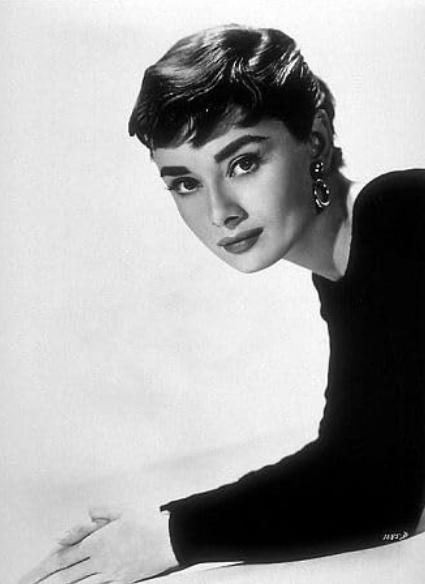 photo-Audrey Hepburn 1952