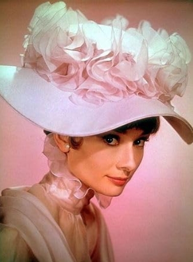 photo-Audrey Hepburn 1964