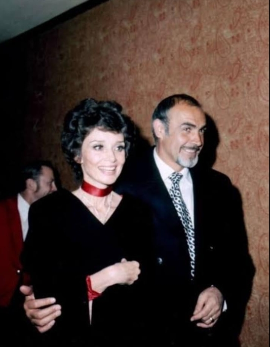 photo-Audrey Hepburn 1976