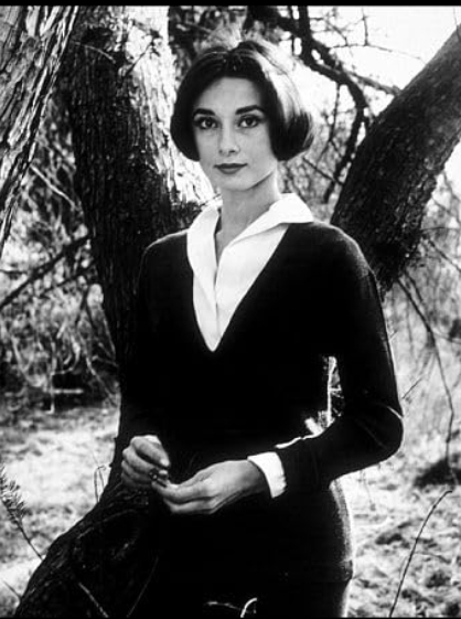 photo-Audrey Hepburn 1957