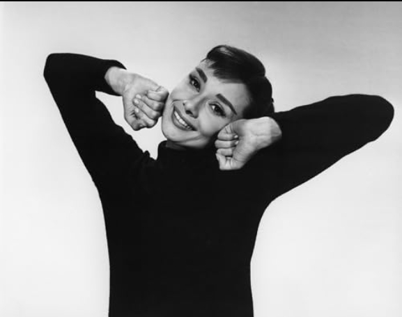 photo-Audrey Hepburn 1957