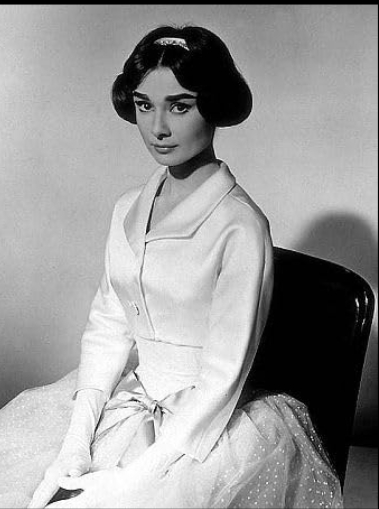 photo-Audrey Hepburn 1955