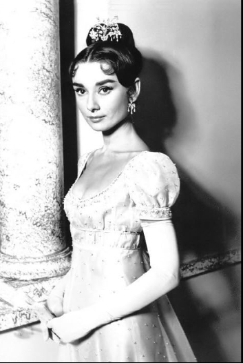 photo-Audrey Hepburn 1956