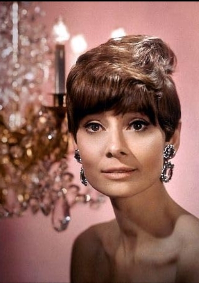 photo-Audrey Hepburn 1966