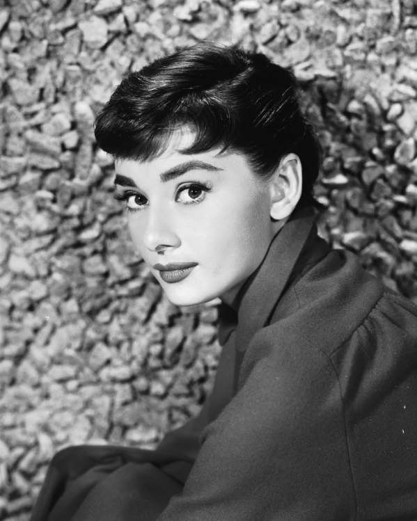photo-Audrey Hepburn 1957