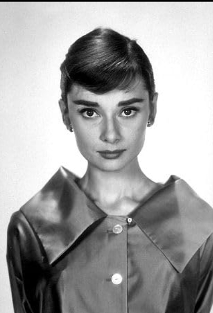 photo-Audrey Hepburn 1957