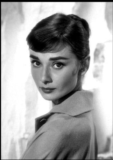 photo-Audrey Hepburn 1957
