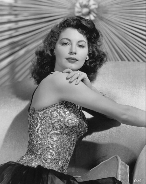 photo-Ava Gardner 1948