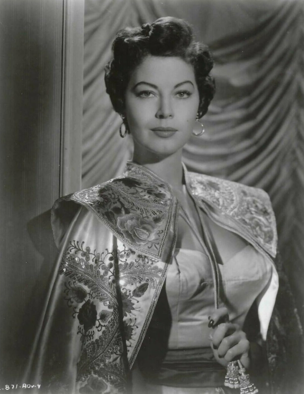 photo-Ava Gardner 1954