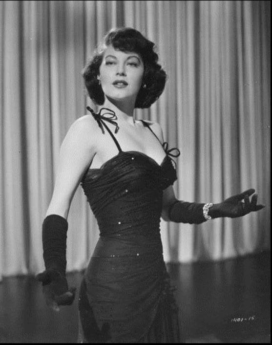 photo-Ava Gardner 1951
