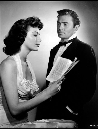 photo-Ava Gardner 1951