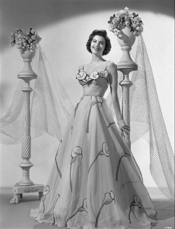 photo-Ava Gardner 1944