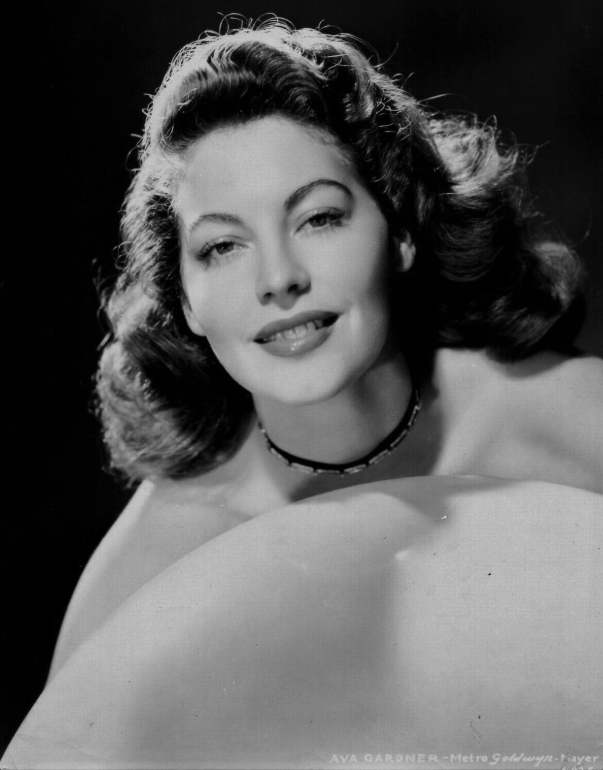photo-Ava Gardner 1944