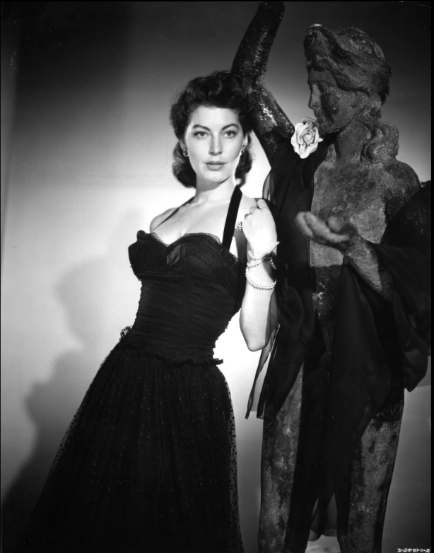 photo-Ava Gardner 1951