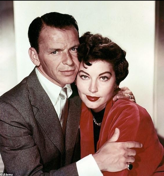 photo-Ava Gardner 1951