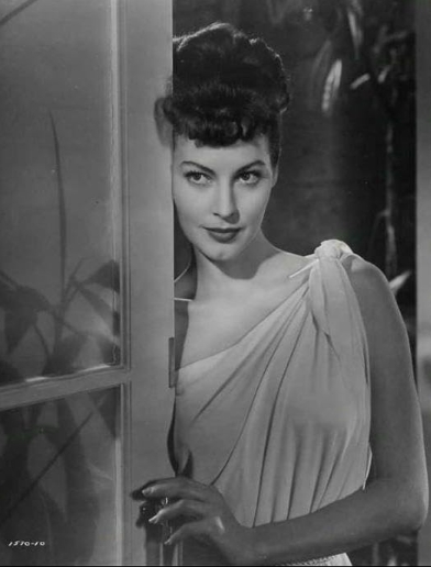 photo-Ava Gardner 1948