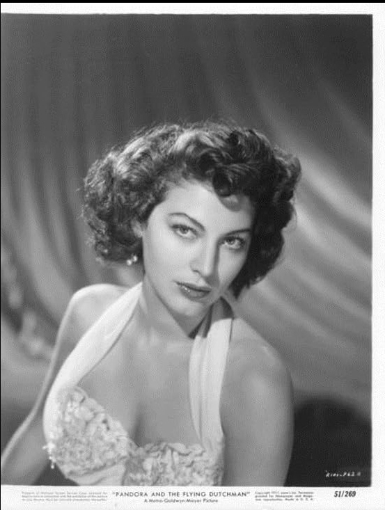 photo-Ava Gardner 1951