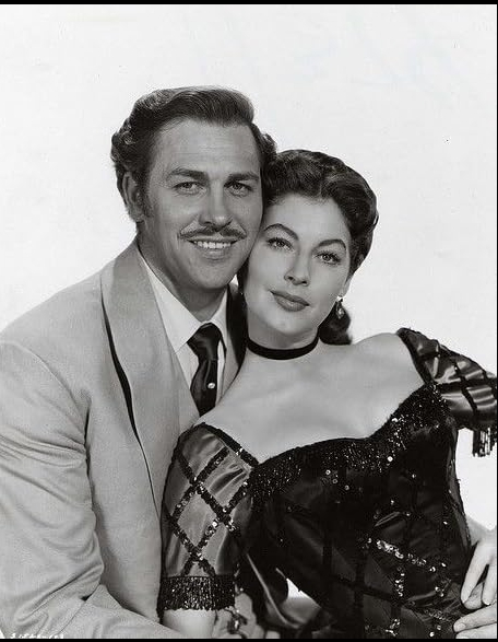 photo-Ava Gardner 1951