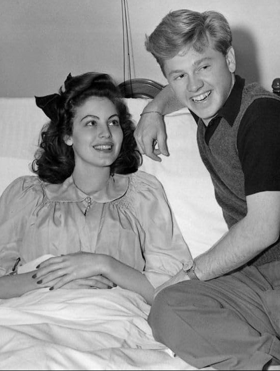 photo-Ava Gardner 1951