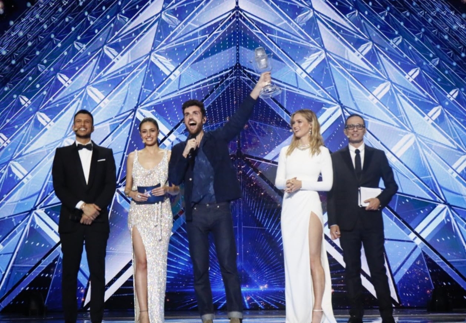 photo-Bar Refaeli 2019