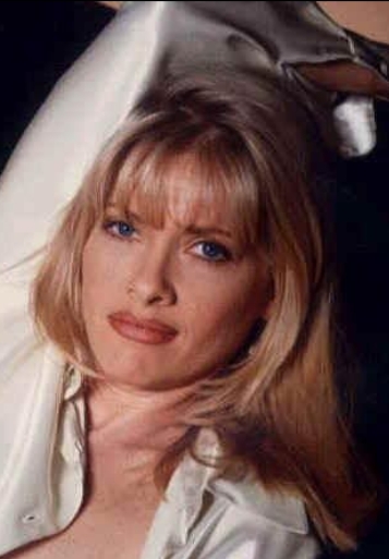 photo-Barbara Crampton 2010