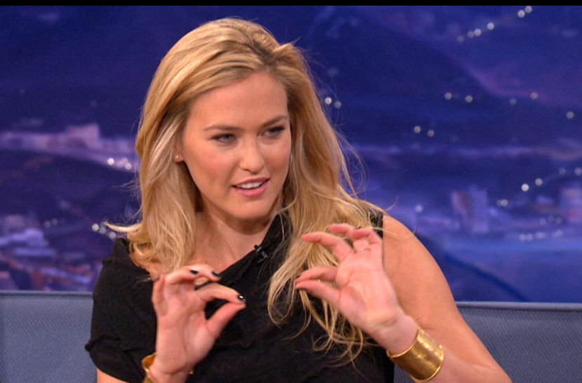 photo-Bar Refaeli 2010