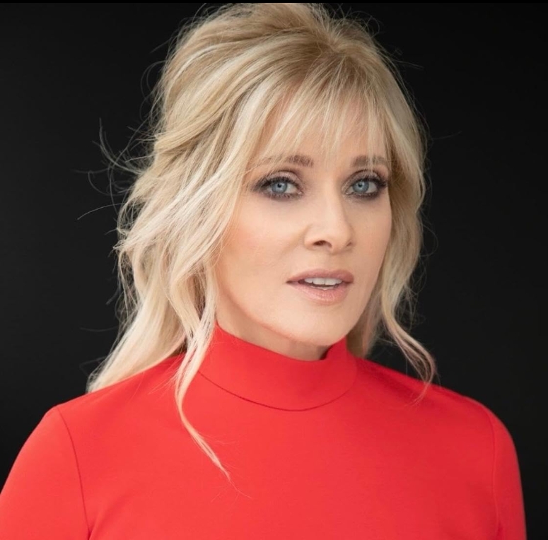 photo-Barbara Crampton 2024