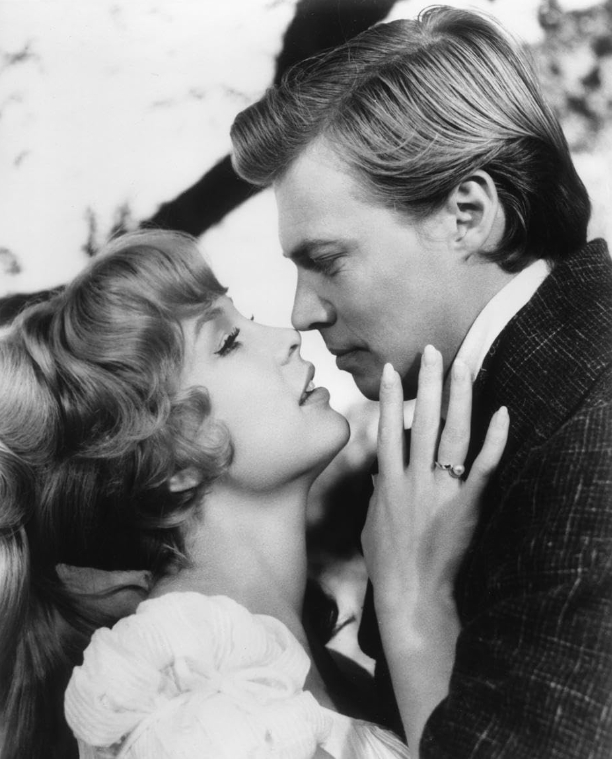 photo-Barbara Eden 1962