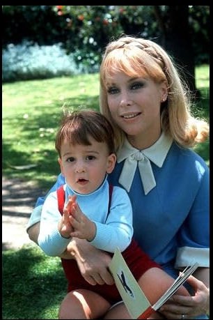 photo-Barbara Eden 1966