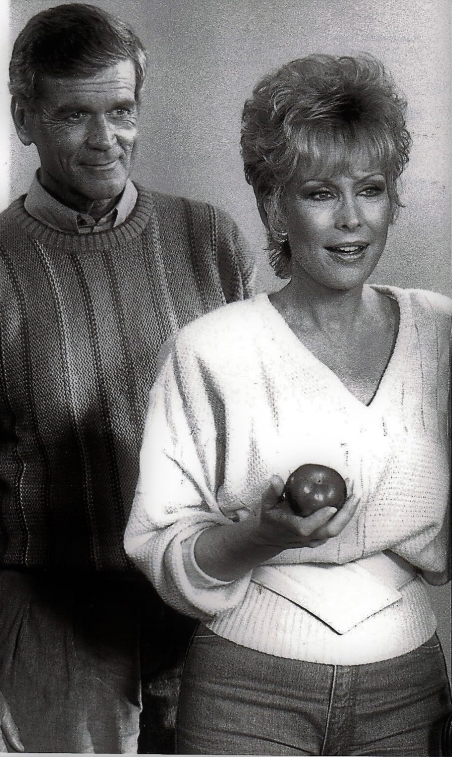 photo-Barbara Eden 1989